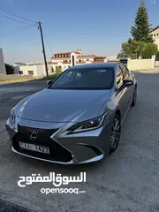  12 LEXUS. ES300 Mod 2019