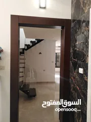  2 اخير مع روف للبيع في عبدون / الرقم المرجعي : 13666