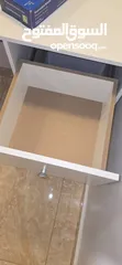  4 طاولة مكتب للبيع استخدام 3 اسابيع