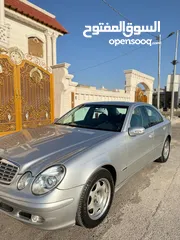 4 مرسيدس 2004 E200