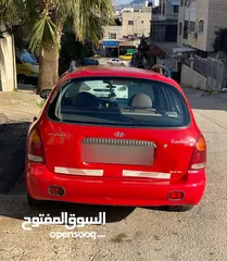  5 هونداي النترا هاتش باك