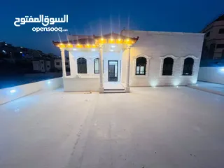  3 فيلا بناء حديث تشطيبات ديولوكس