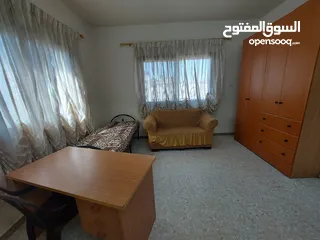  6 يتوفر شقة للطالبات Furniture apartment for female students