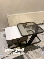  1 طاولة عصرية متعددة الاستخدامات وقطعة ديكور استثنائية– أناقة وفخامة في قلب منزلك!