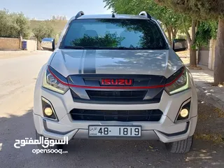  14 بكب ايسوزو دي ماكس Gt اصلي مديل 2020  فحص كامل لون ابيض لؤلؤي بسعر مغري قابل للبدل