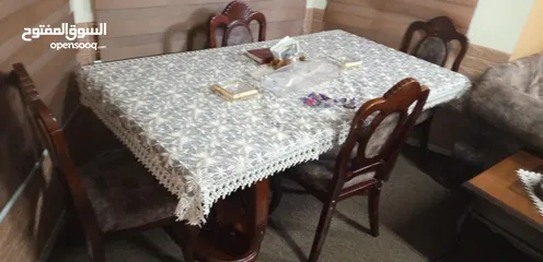  1 طاولة سفرة