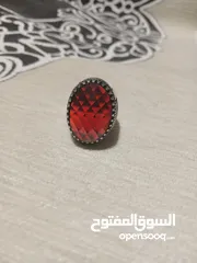 1 خاتم فضة 925 متوج بالعقيق الأحمر المزخرف ثقيل وحجم كبير.........