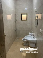  13 شقة فاخرة مفروشه للإيجار الشهري والسنوي مفروش بلكامل ب اثاث مميز وممتاز