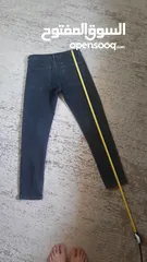  2 مستعمل شبه جديد سبب البيع صغر المقاس علي  القصه ستريت و ليس بوي فرند لكن شبه بوي فرند