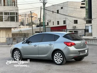  4 اوبل استرا 2013