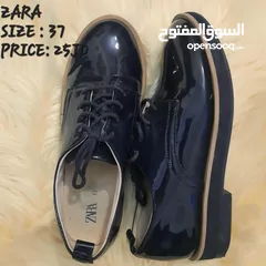  6 للبيع: حذاء نسائي من ZARA بحالة شبه جديدة – تصميم أنيق برباط أمامي، مقاس 37 ولون كحلي جذّاب