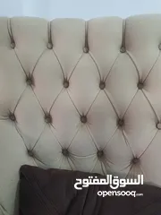  4 طقم كنب 7 مقاعد فاخر بحالة ممتازة خشب زان