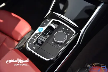  21 بي ام دبليو الفئة الثالثة i3 eDrive35L كهربائية بالكامل 2023 BMW i3 eDrive35L EV M Power Kit - Mid