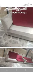  6 طقم كنب جلوس نوع زاوية  يكون من قطعتين بلونين خمري وبيج