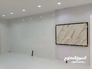  17 شقه مميزه مساحه 150 طابق ثاني فني