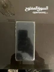  2 iPhone SE حالة ممتازة جدا