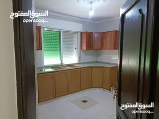  5 شقه للايجار في منطقة البيادر حي الرونق خلف النادي الاهلي