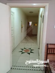  6 بناية سكنية للبيع في خلدا