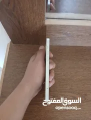  4 ايفون12 بسعر حرق.  اقرأ الوصف  بطارية 83 (فقط للبيع وليس للتبديل )