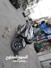  6 سكوتر سوزوكي بيرجمن