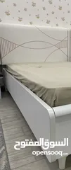 4 سرير مفرد ونص