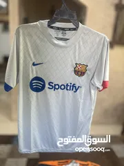  7 ملابس رياضة