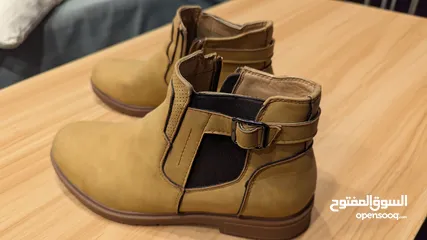  5 شوزات الواحد