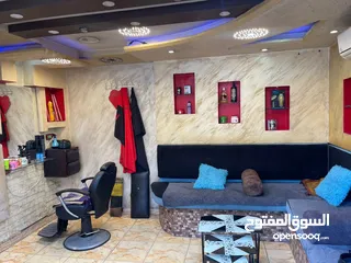  2 صالون حلاقه للبيع بسبب السفر كامل أغراضه