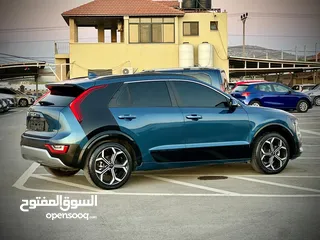  11 كايا نيرو  هايبرد (بنزين+كهرباء ) فل الفل فتحة سقف/2022 لونين عداد 16000
