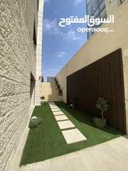  5 شقة مميزة مع مسبح خاص للبيع عبدون ودير غبار