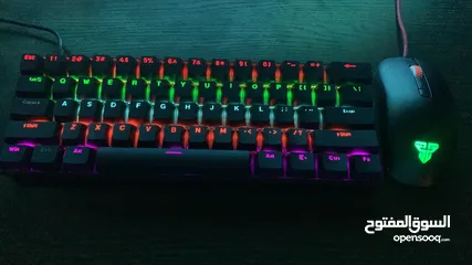  1 كيبورد bajal وماوس fantech اصلي rgb