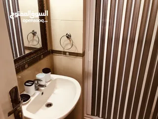  15 شقه مفروشه غرفه نوم واحده في موقع هادئ ومميز