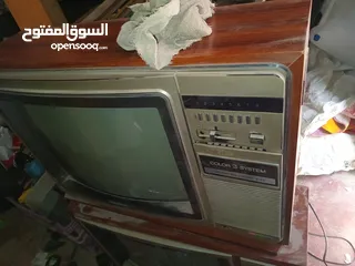  10 تلفزيون قديم بحال جيده عدد2