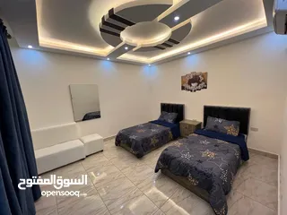  11 شاليه فاخر للبيع من المالك مباشرة خلف منتجع البحيرة