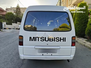  4 ميتسوبيشي L300 نقل مشترك موديل 2008 لون ابيض