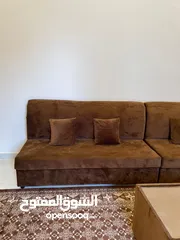  2 كراسي للبيع اقرأ التفاصيل