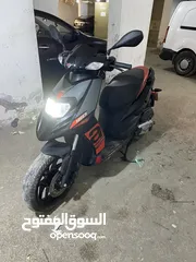  2 سكوتر بحال الوكاله بدون حوادث استعمال شخصي فقط ما شتغل تطبيقات مرخص ماتور 150 سي سي
