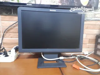  1 شاشه كمبيوتر لينوفو