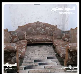  1 طقم كنب زان 7 مقاعد خشب زان  اسفنج بحالة ممتازة