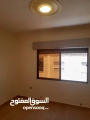  5 شقة للبيع -شفا بدران - 800 متر عن بوابة جامعة العلوم التطبيقية