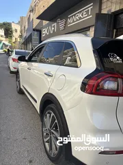  17 كيا نيرو 2019 -الاتصال على رقم الوطنيه في الوصف