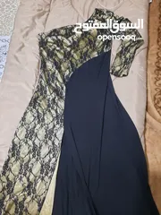 4 مانطو اسود ورمادي وهاد يلي بلصورة وعدة اشياء وفي تنتين مو ديلهم متل العباءة سحاب