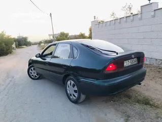  9 تيوتا كورولا هاتشباك لون مميز