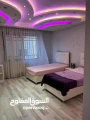  4 شقة شبه طابقية سوبر ديلوكس بمساحة 284m