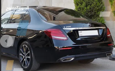  12 Mercedes E200 -model 2020