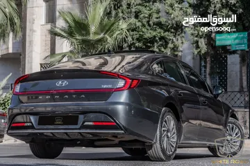  3 Hyundai Sonata 2022 Hybrid  يمكن التمويل بالتعاون مع المؤسسات المعتمدة لدى المعرض