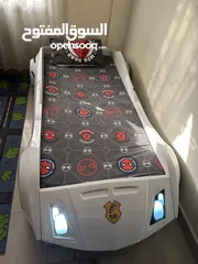  3 سرير اطفال بدون مقابل  ( سيارة مع اضاءة وصوت )