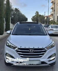  2 هيونداي توسان. ماتور 2000 موديل 2017 بالرخصة فول مع بانوراما يحط البركة لصاحب النصيب