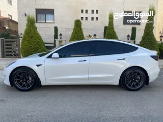  3 Tesla model 3 standard plus 2021