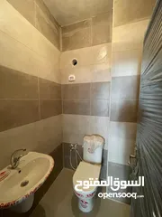  5 مكتب للبيع موقع مميز جدا  برج الساعة